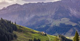 Marbachegg – von der Bergwelt hinab zum Emmelauf